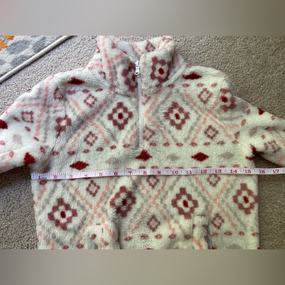 Girls, soft fuzzy pull over top - Picture 2 of 5